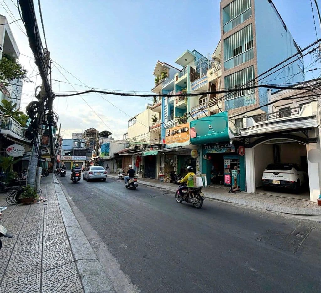 Siêu phẩm 2MT Nguyễn Đình Chiểu P4 Phú Nhuận 11.9 tỷ