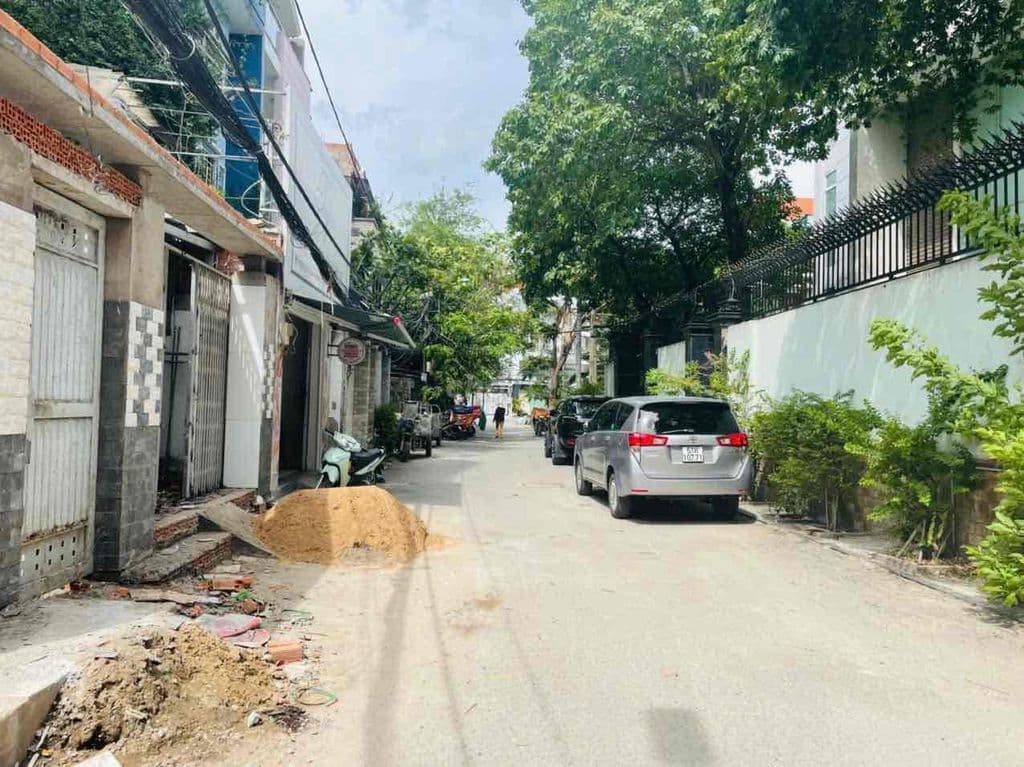 Giá 10ty..nhà hẻm 8m,khu kiều đàm ngay him lam Q7