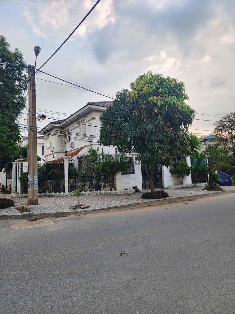 BÁN GẤP NHÀ 80M2 XE HƠI ĐỖ TRONG NHÀ- GÒ CÁT- PHÚ HỮU- QUẬN 9
