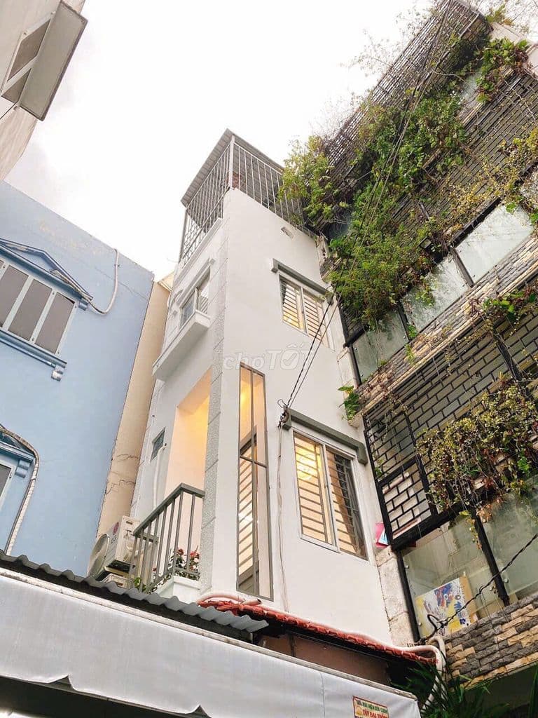 Thích Quảng Đức Phú Nhuận – 4 tầng – 3PN – ô tô đỗ cửa – 4.45 tỷ