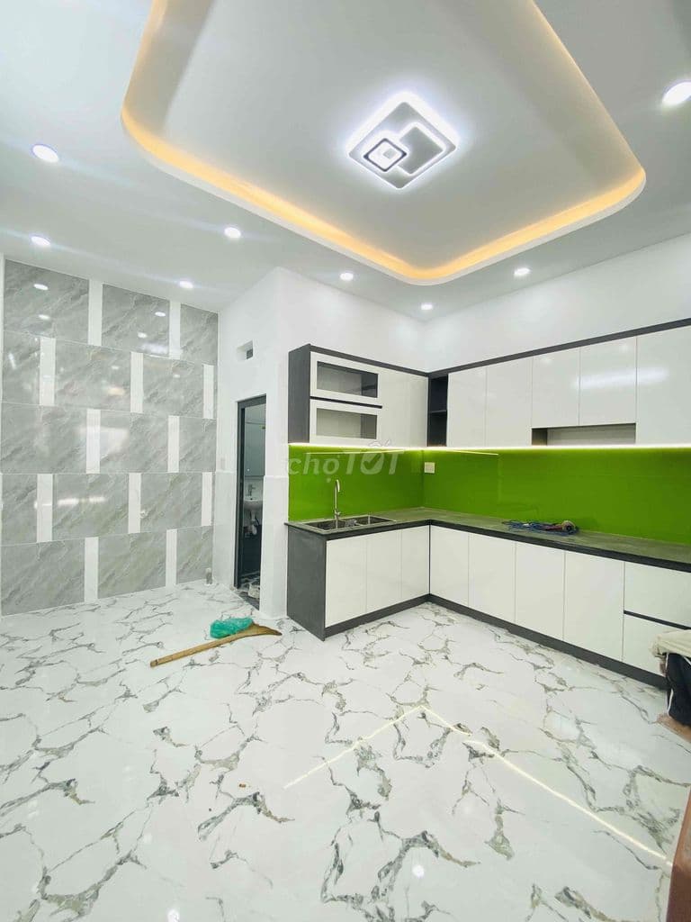 NHÀ MỚI LÊ VĂN QUỚI - 2 TẦNG 4x12M - HẺM XE TẢI - GIÁ TỐT KHU VỰC - Ảnh 3