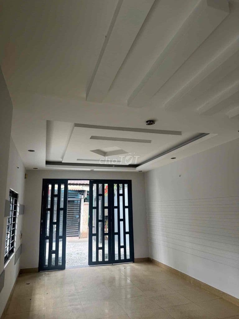 Nhà 4 tầng cách mặt tiền Huỳnh Tấn Phát chỉ 20m - Ảnh 3