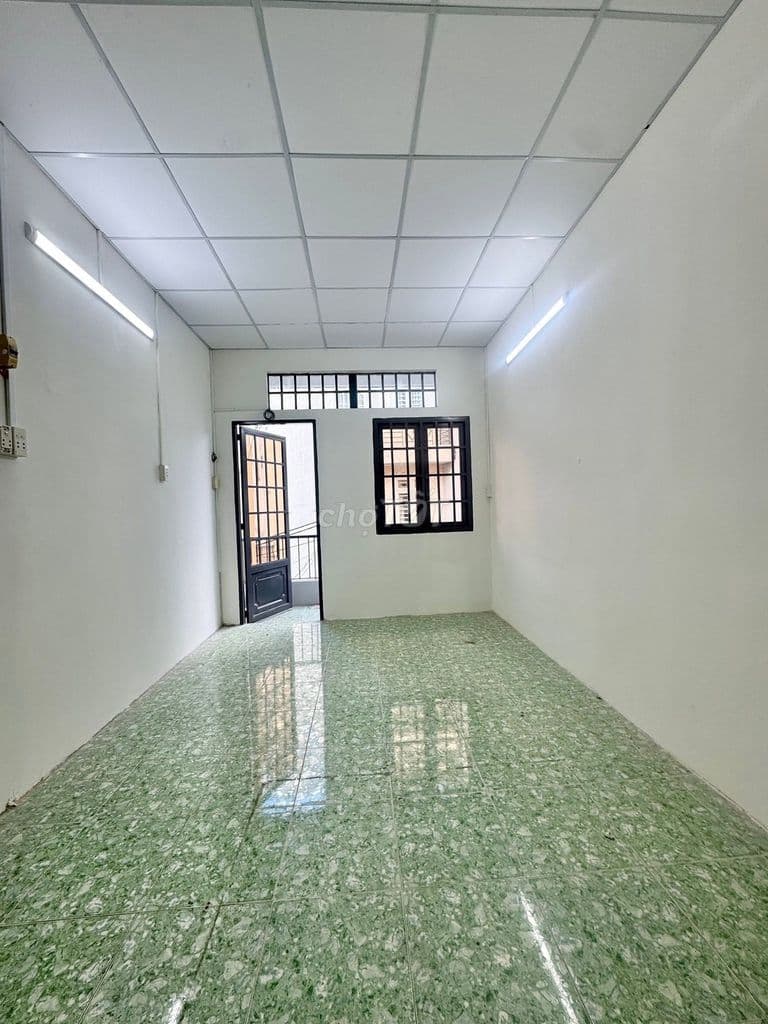 Tân Bình- Lý Thường Kiệt đoạn Thành Thái - 3 Tầng - HXT - 6,3 Tỷ - Ảnh 3