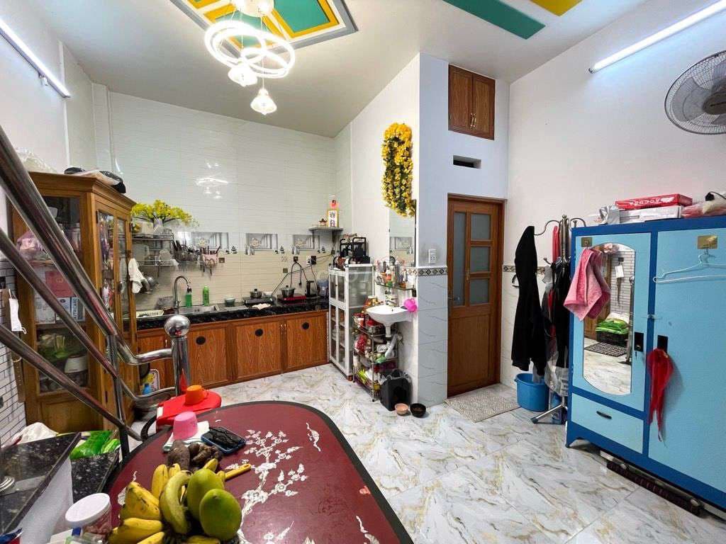 🏡Bán nhà 2 tầng Hxh thông gần Uỷ ban quận 4x12 - 4,5t - Ảnh 2