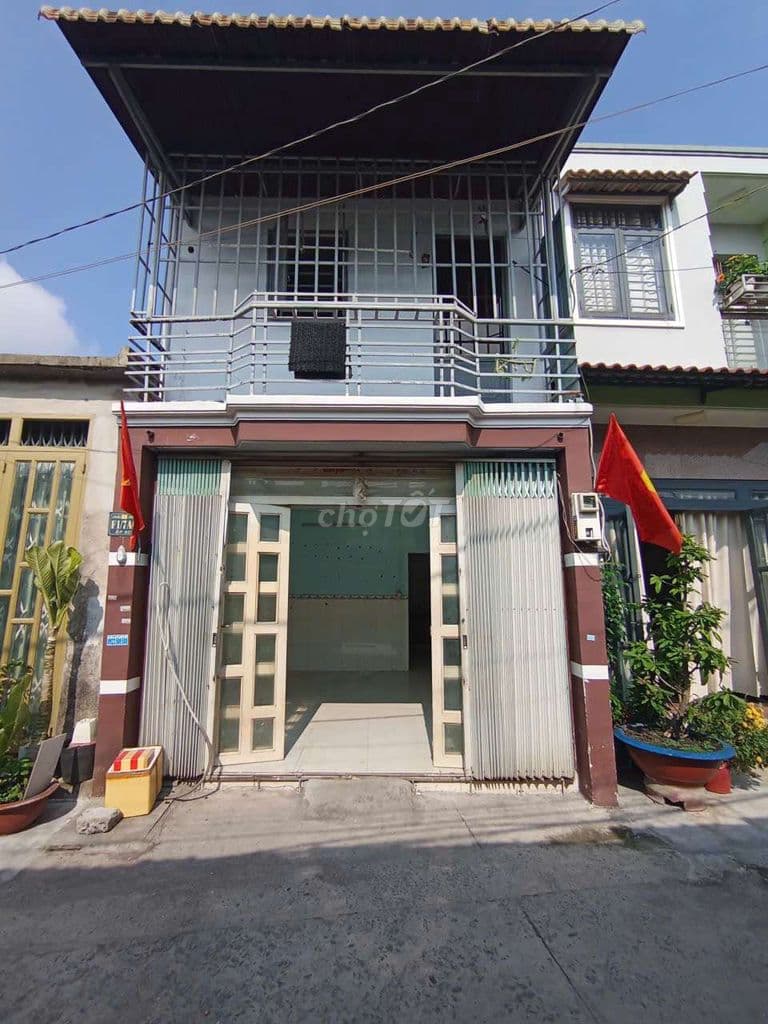 Bán nhà 1/ ngắn gần trung tâm chợ vĩnh lộc DT:4m*9m 1T+ lầu 2pn,2w