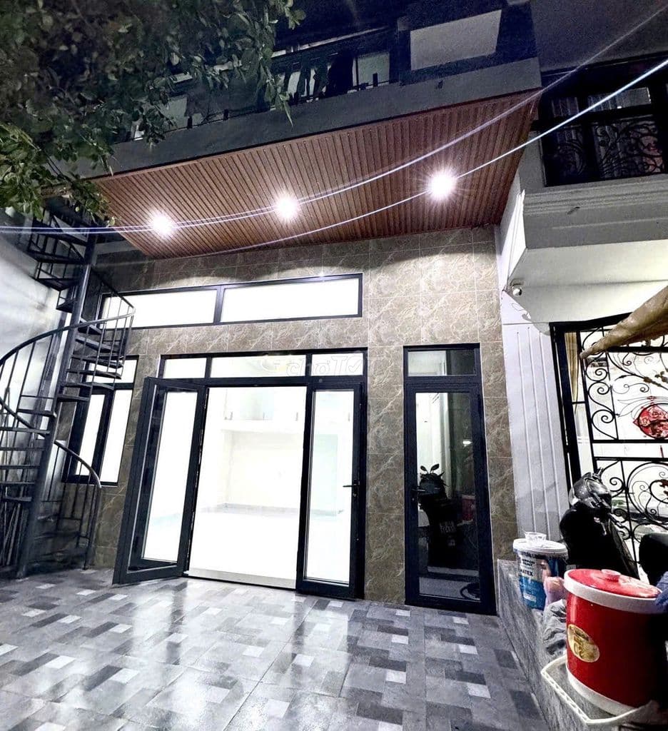 Bán nhà Nguyễn Tiểu La Q.10| 4,5x8 - 4 T - TN: 18 triệu/th| 5,6 tỷ