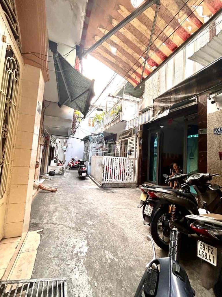 Bán nhà chỉ 10m ra MT xe hơi Đ.Đoàn văn bơ ra Tôn Đản, xóm chiếu. - Ảnh 2