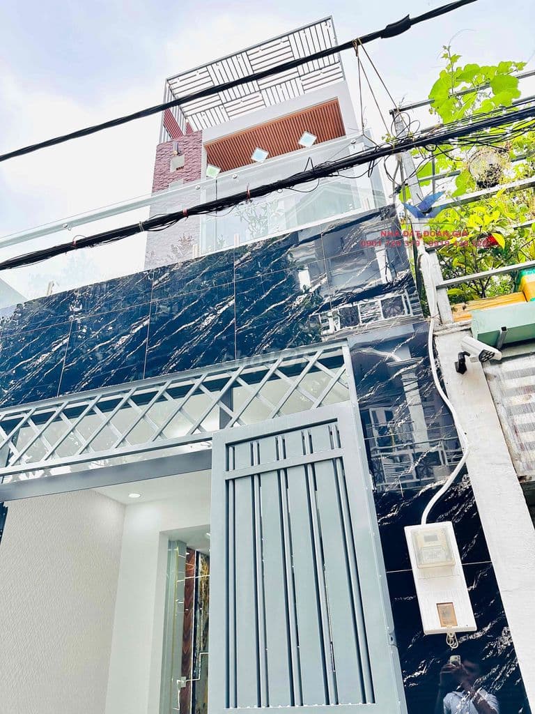Nhà phố 4m x 15m 3 tầng full nội thất 50m ra đường Tân Chánh Hiệp 08 - Ảnh 2