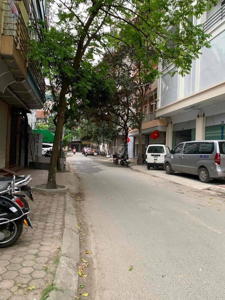 BÁN NHÀ ĐẸP TRUNG VĂN