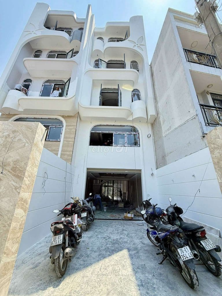 Cặp Siêu Phẩm 5m x 22m. 5 Tầng Thang Máy Hẻm 8m thông Đ.Trường Chinh