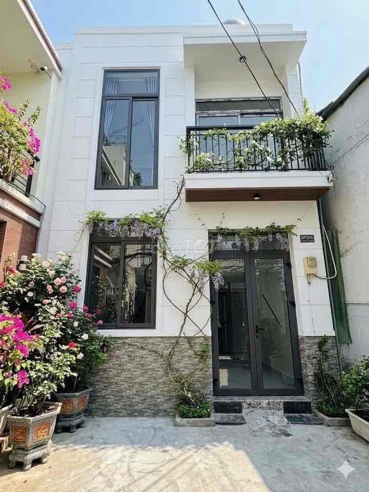 Bán nhà sổ riêng hẻm 997 Trần Xuân Soạn DT:5x6m 2 tầng 2pn p.Tân Hưng.