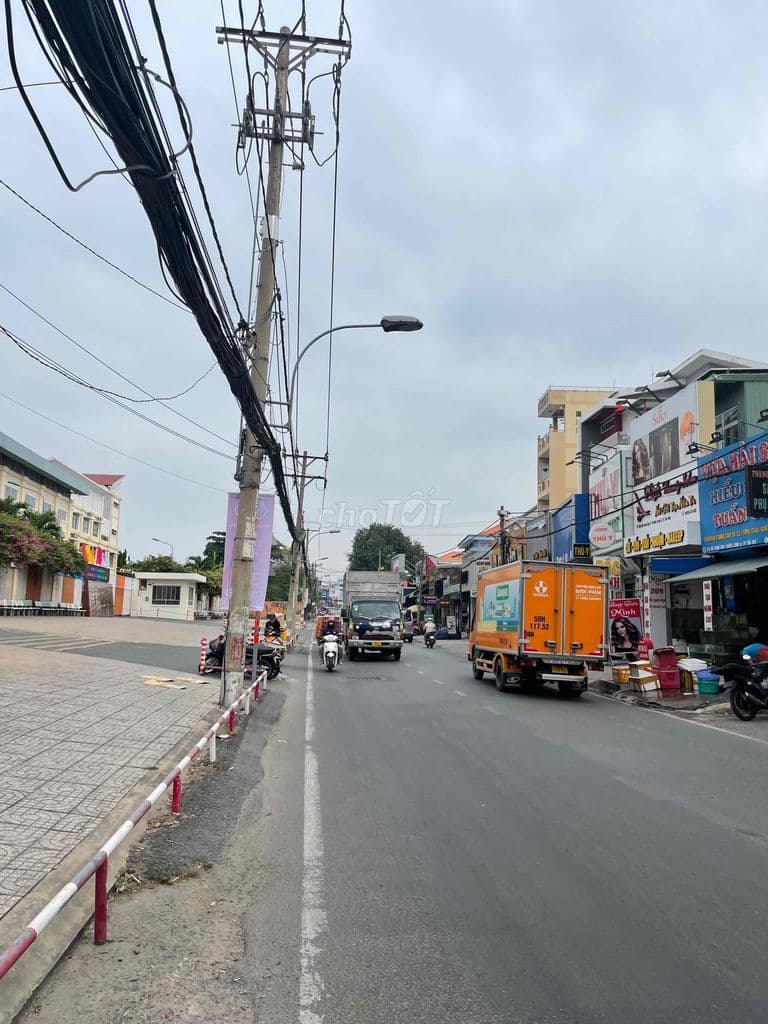 Nhà 4 Tầng Mặt Tiền Đỗ Xuân Hợp Kinh Doanh Đa Ngành Giá Cực Tốt 15 tỷ - Ảnh 3