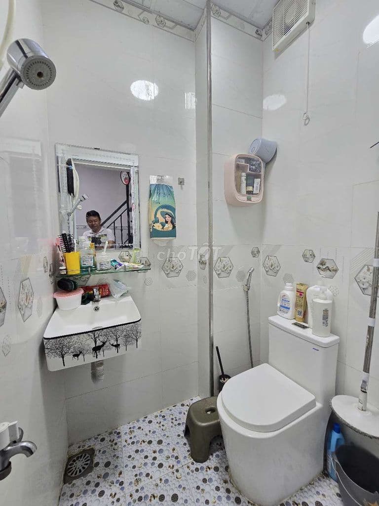 BÁN NHÀ NHỎ NỘI THẤT CAO CẤP VÀO Ở NGAY KHU HIỆN HỮU P3Q8 - Ảnh 3