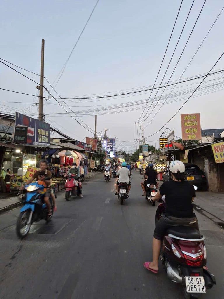 Bán Nhà hẻm 6m xe hơi tới nhà ngay Chợ gấu nhà thờ tân đông