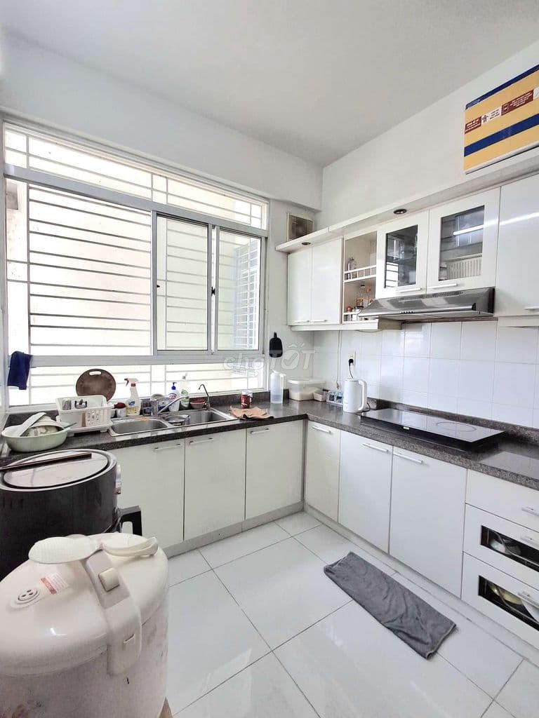 BÁN CHUNG CƯ HÀ ĐÔ Z752 - (Kế bên Cityland Parkhills)