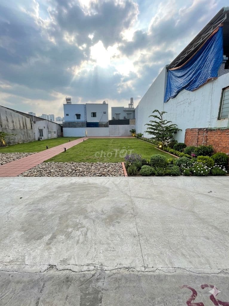 Bán dùm anh họ lô đất mặt tiền Suối Lội - 273m2 - 750trieu tl
