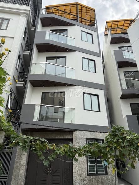 bán nhà 4pn Thượng Thanh lô góc nội thất hiện đại