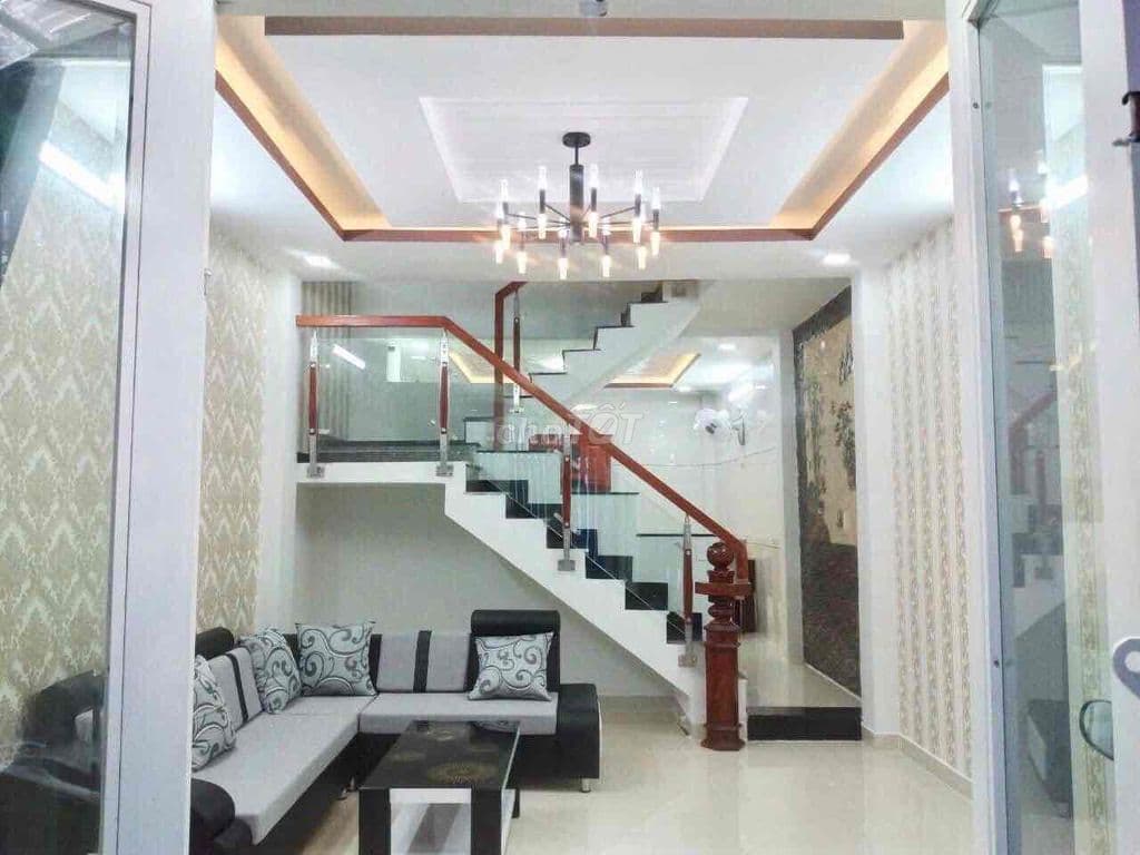 Bán nhà đường số 8, Hiệp Bình DT 4,5x10,3pn 4wc - Ảnh 2