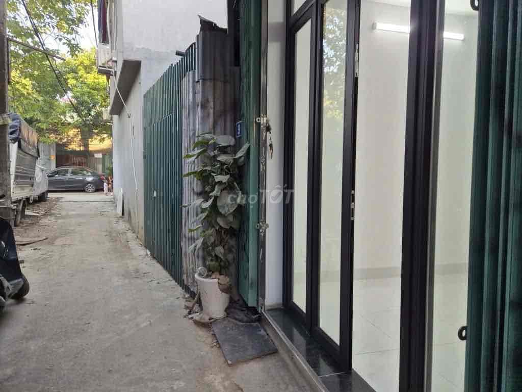 Nhà ĐỊNH CÔNG - Gần phố , Gần trường học các cấp - Ảnh 3