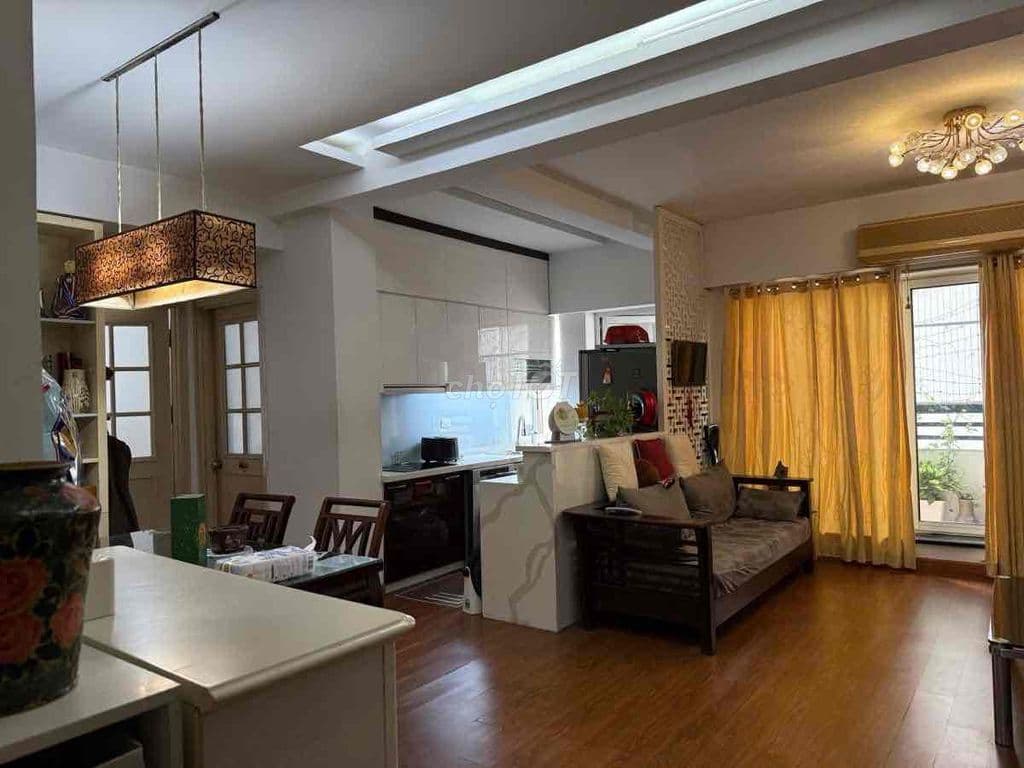 Chung cư 97 m2 phố Hoa Lư - Đại cồ Việt sổ đỏ HBT 3 ngủ 2vs cạnh cvtn - Ảnh 3