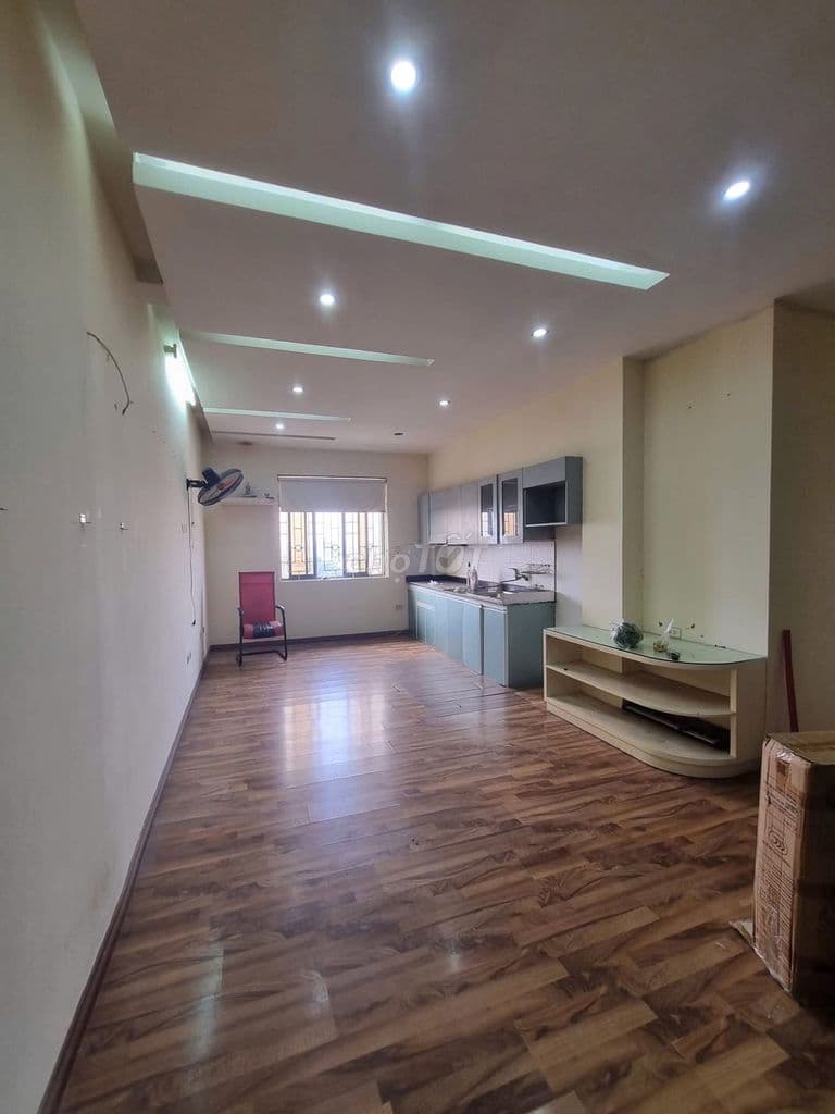 Bán chung cư Cầu Bươu Thanh Trì,70m2, 2 Ngủ, cơ bản giá 3,3 tỷ