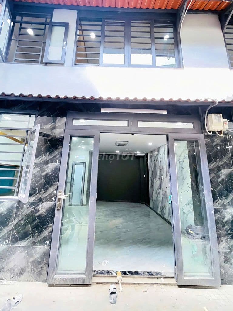 Nhà mới (DT:5,5x6m) có 2PN 2WC ở Nguyễn Ảnh Thủ giá 1tỷ338tr còn TL