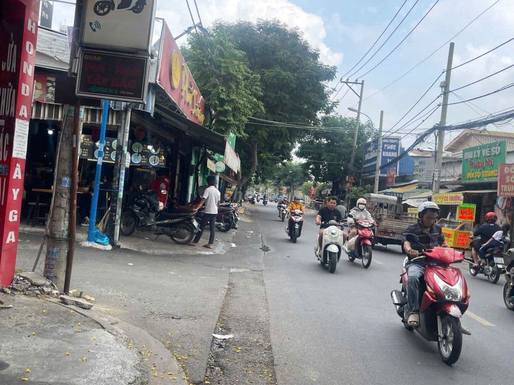 Biệt thự ngay sân vận động Linh Xuân - Ảnh 3