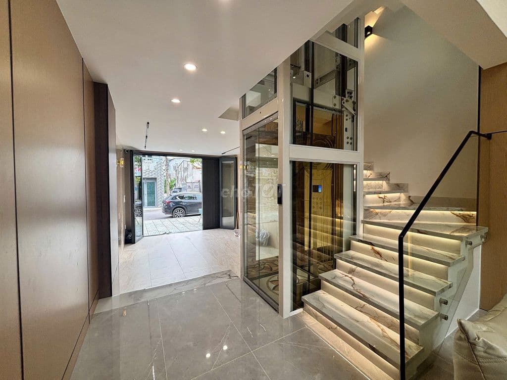 Nhà mặt tiền kinh doanh Thạnh Lộc 31, XD 4lầu có thang máy hiện đại - Ảnh 3