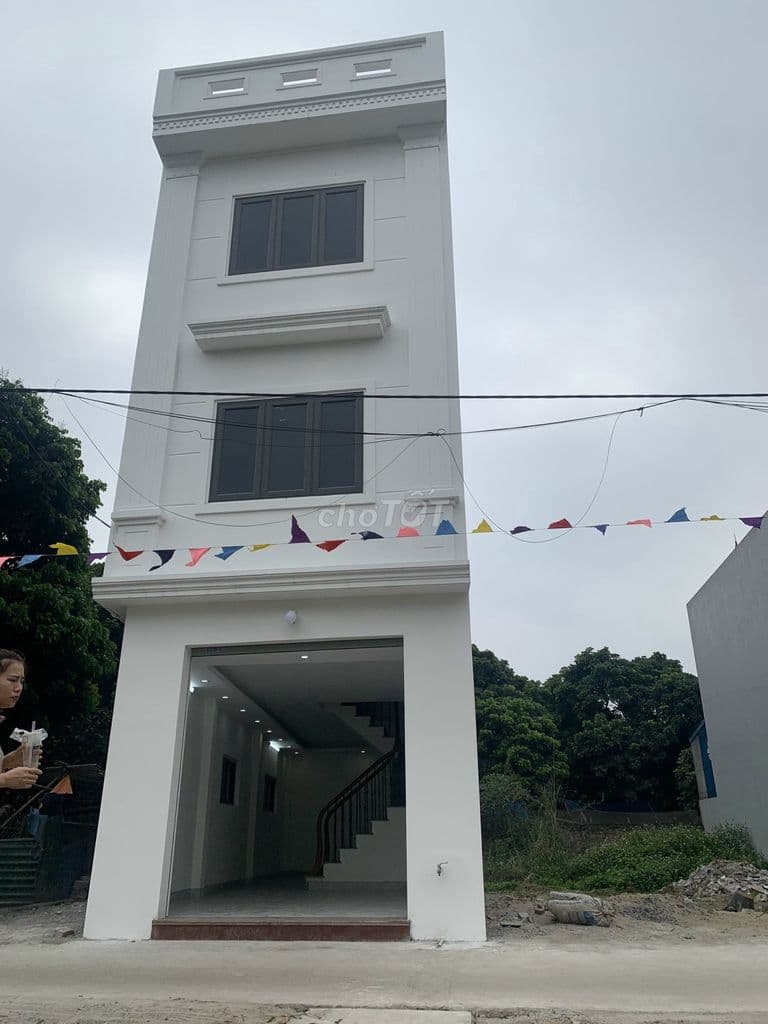 Chính chủ em cần bán gấp căn nhà 2.5 tầng tại Yên Nghĩa Hà Đông