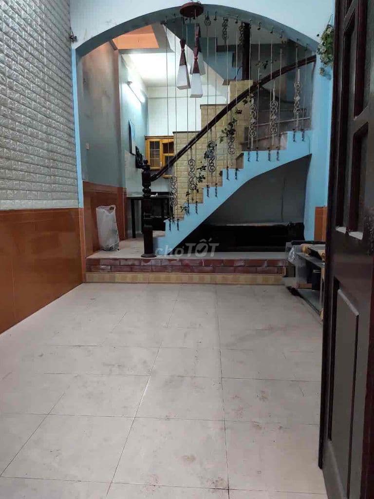 Bán nhà ngõ 272 Trần Khát Chân ngõ nông gần phố trước nhà xe sh quay