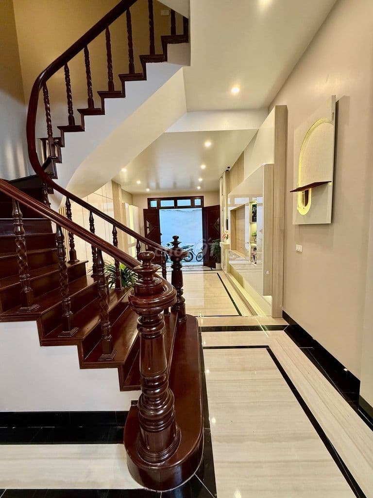 RẺ NHẤT HAI BÀ TRƯNG ! 10m ra ô tô, 5 phòng ngủ , nhà đẹp ở ngay - Ảnh 3