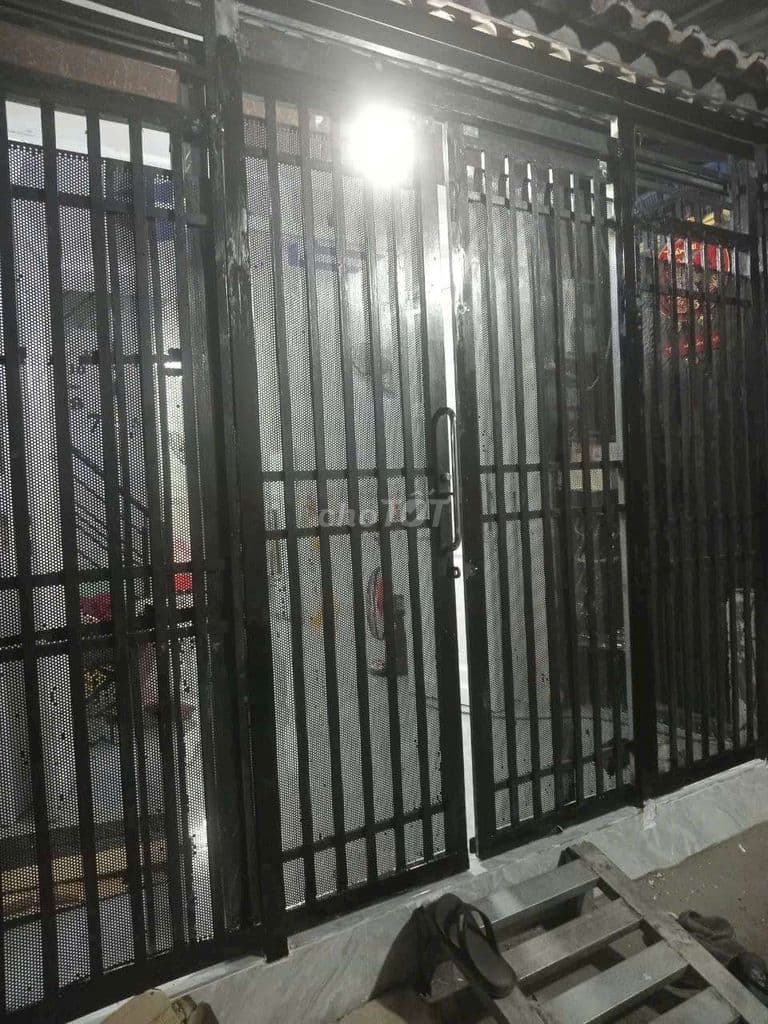 cần bán nhà liền kề