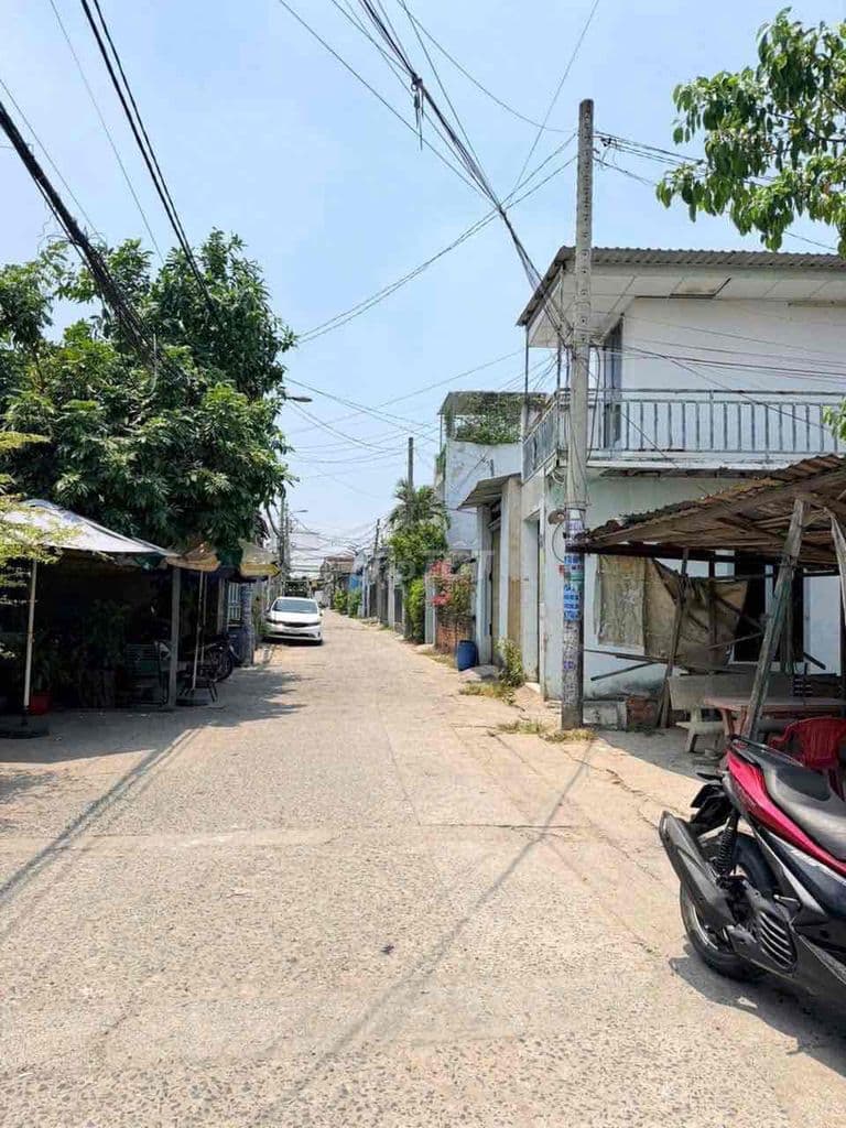 ĐẤT DIỆN TÍCH 5M x 18M 1/ TRỊNH THỊ DỐI HẺM 6M .