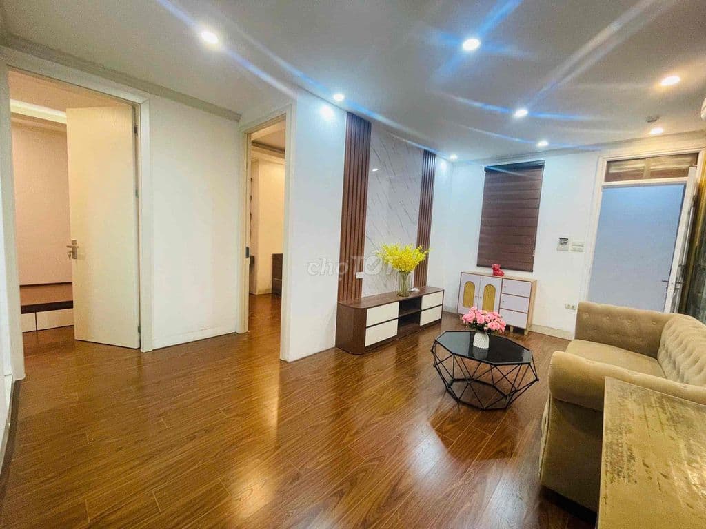 Bán CCMN Mặt Phố Thượng Đình, dd Royal City, Xe buyt đỗ 3 Thang Máy