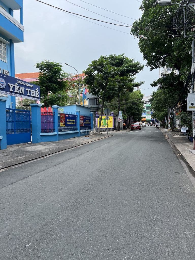 Mặt tiền Núi Thành DT 50m2 nhà 5 tầng gần Công Hòa 10 phòng ngủ - Ảnh 2