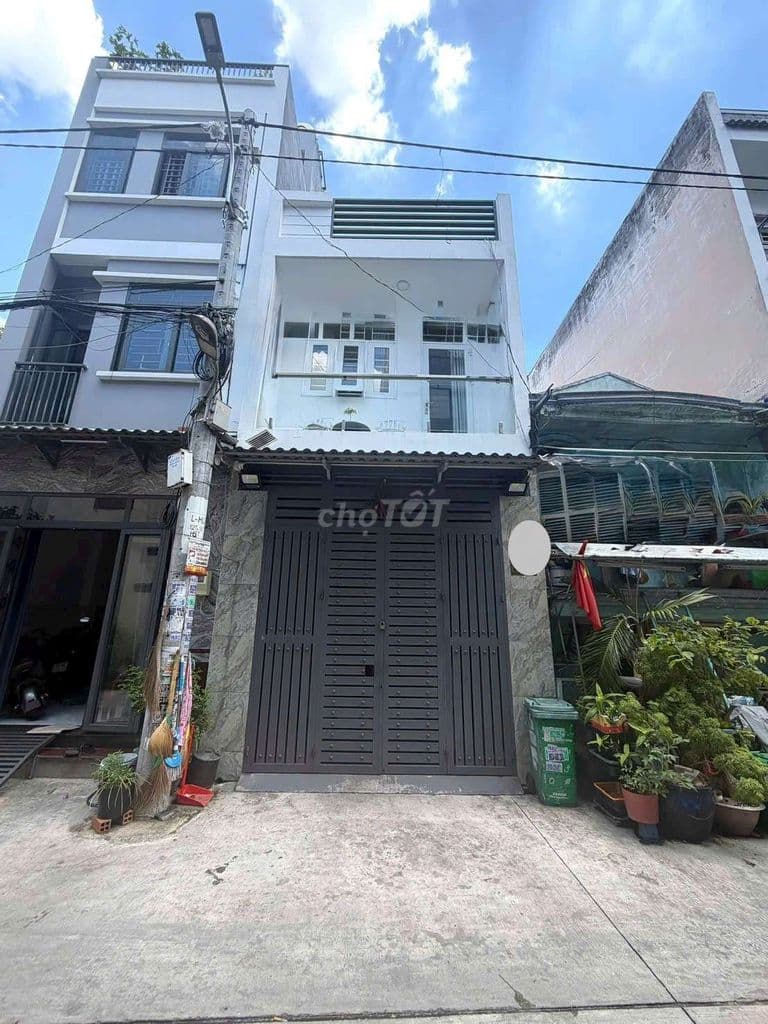 Bán nhà sổ hồng riêng đường Lê Văn Quới: 4mx10m đúc 1 trệt 1 lầu
