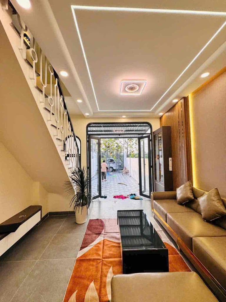 NHÀ BÁN THẠNH XUÂN TÔ NGỌC VÂN QUẬN 12 80m2 sân ô tô - Ảnh 2