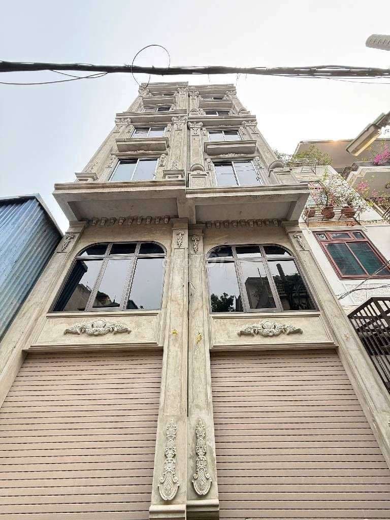 Nhà 7 tầng - ngay phố Thạch Bàn - cách Aeon mall chỉ 500m