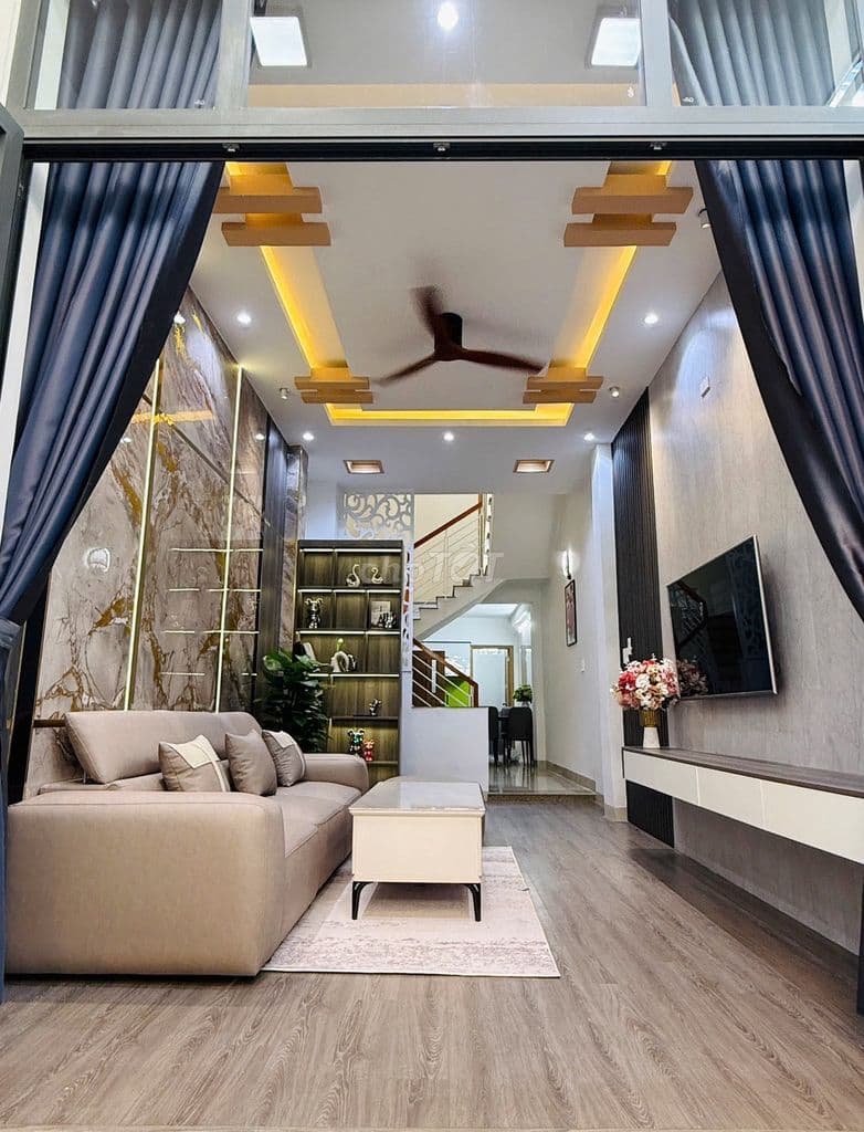 Bán nhà Tôn Thất Tùng 2 thoáng, ngõ thông, gần ô tô, nhà mới 38m2*5T.
