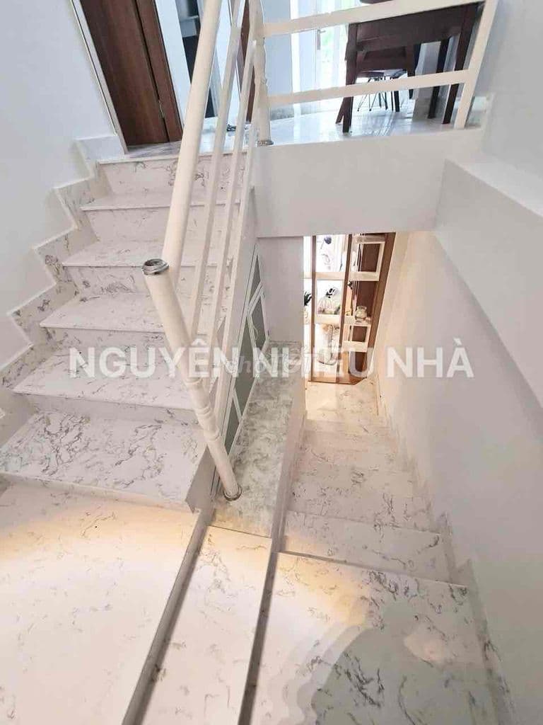 NHÀ ĐẸP NHÀ BÈ – NGANG 5M HIẾM – 2 TẦNG – CÁCH MT HUỲNH TẤN PHÁT 80M - Ảnh 3