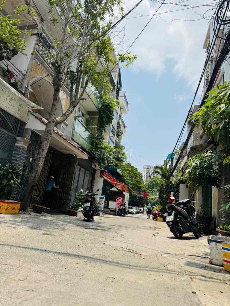 Hẻm nhựa 8M thông Tân Hương - 7PN - 6 Tầng + thang máy - 5M ngang (96M