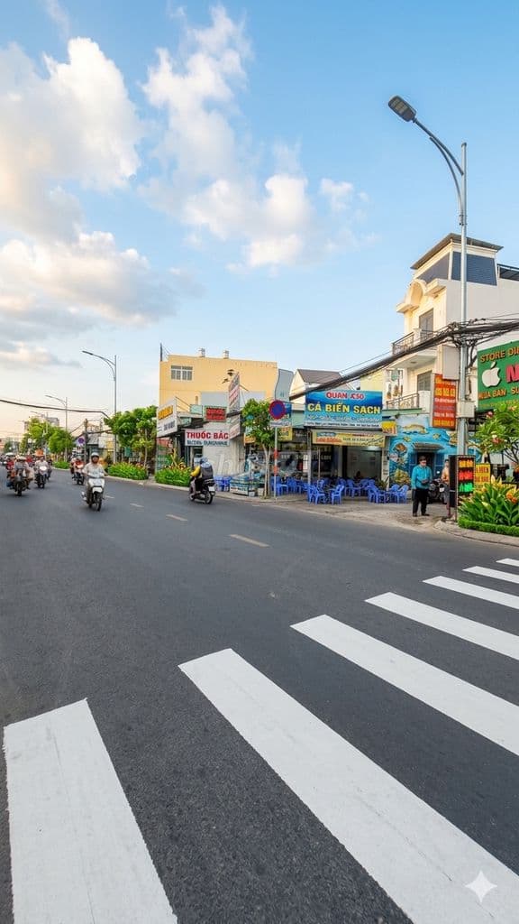 Bán Gấp MTKD đường Mã Lò, Bình Tân, DT 12x30m Cấp 4 Giá 33 tỷ