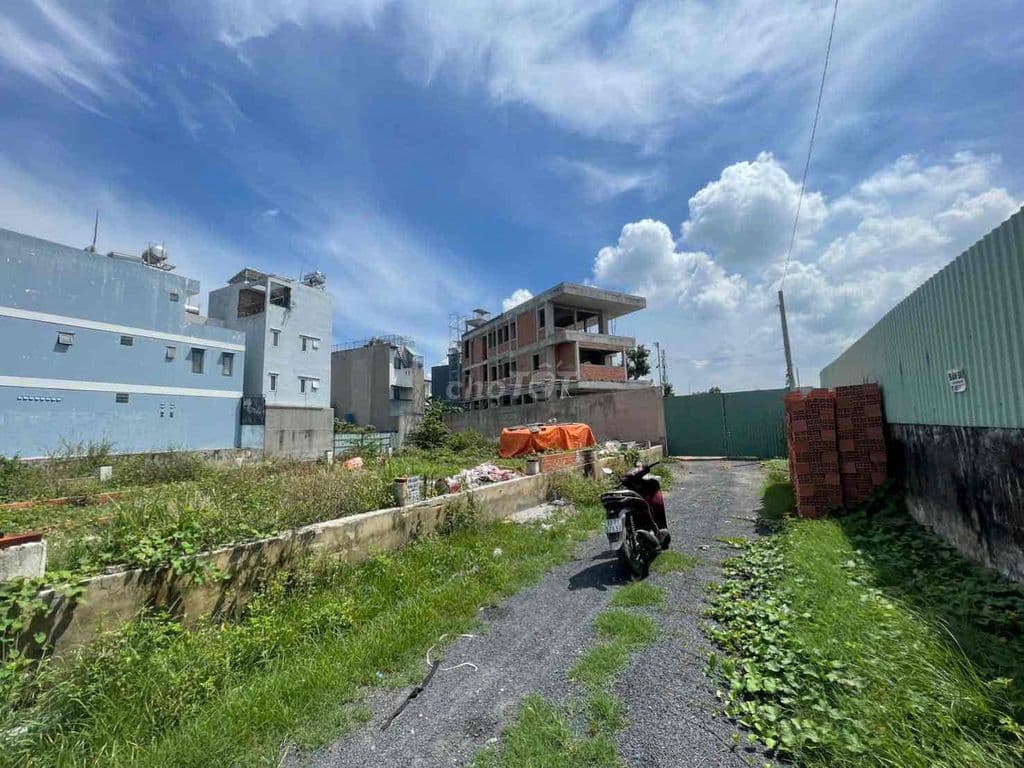 Bán đất 1 sẹc sông vàm thuật vườn lài nhìn sang gò vấp - Ảnh 2