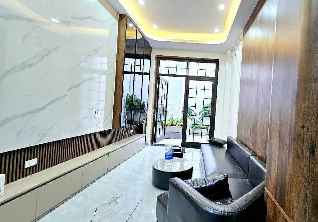 bán nhà lô góc 6 tầng tại Hai Bà Trưng hơn 9 tỷ - Ảnh 2