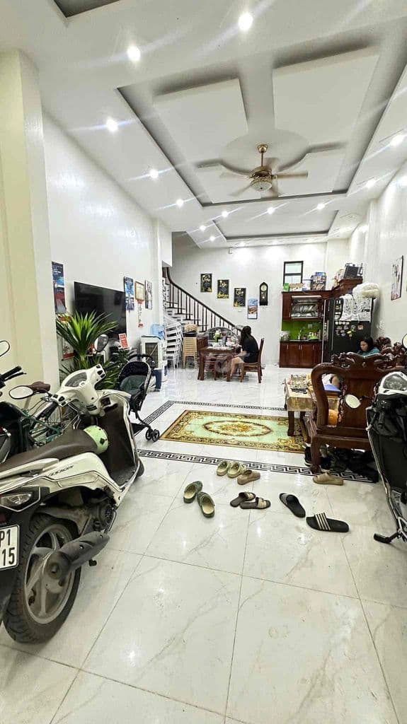 CẦU GIẤY 65m x 5tầng x mt 4.6 - HƠN 19tỷ NGÕ THÔNG - KINH DOANH - ÔTÔ