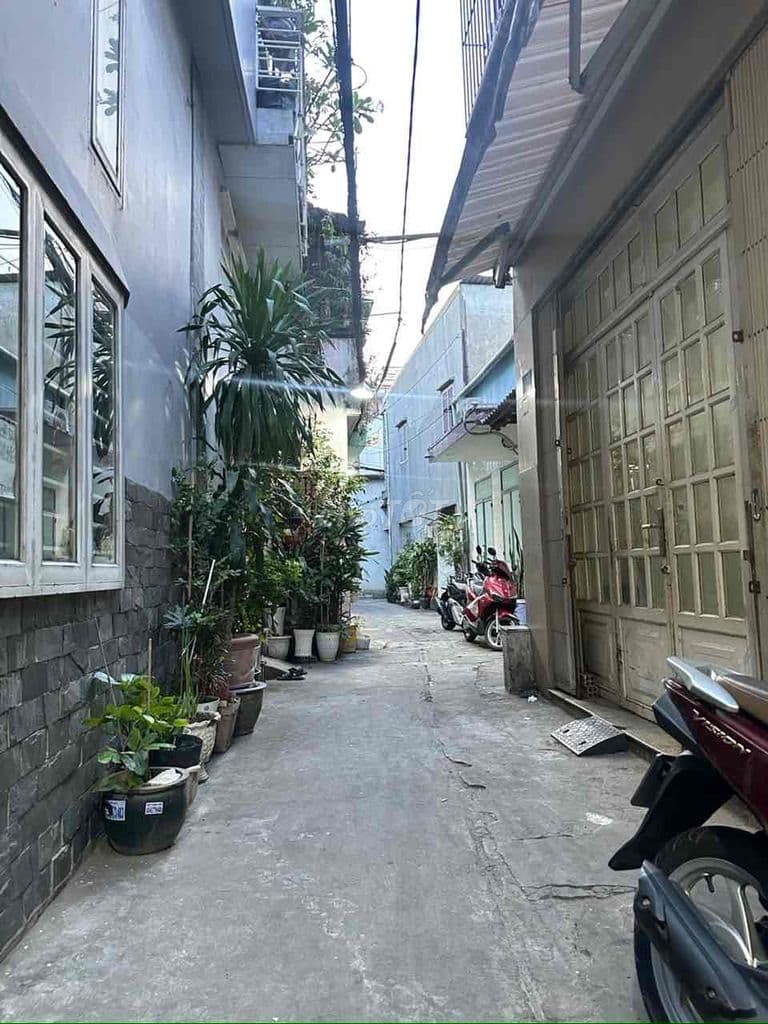 NHÀ TRUNG TÂM QUANG TRUNG, NGAY VINCOM - 44M2 - GIÁ 4.27 TỸ