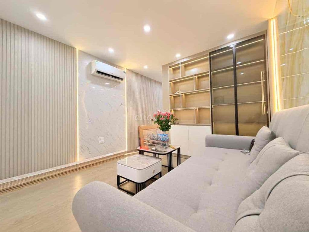 Tập thể Quỳnh Mai 3 thoáng, ô tô đỗ, 58m2, 2PN full NT giá 3 tỷ - Ảnh 2
