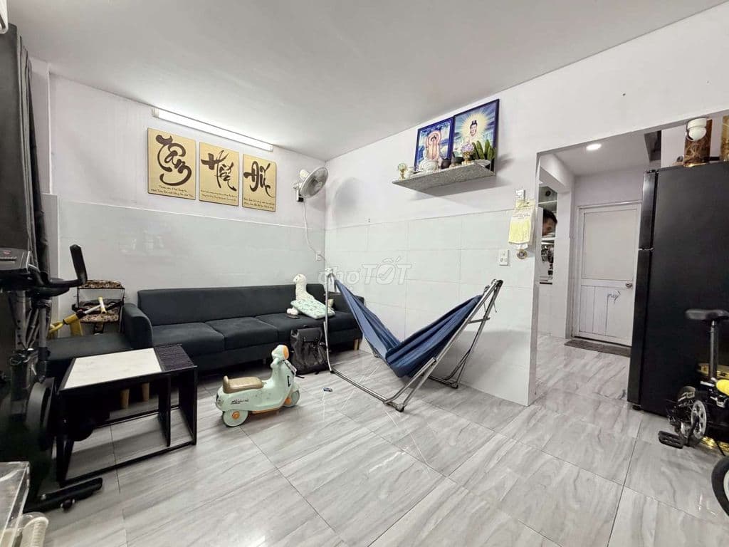 sát hẻm ô tô 31m² ,2pn giá tốt 3,5 tỷ sổ vuông nhà đẹp - Ảnh 2