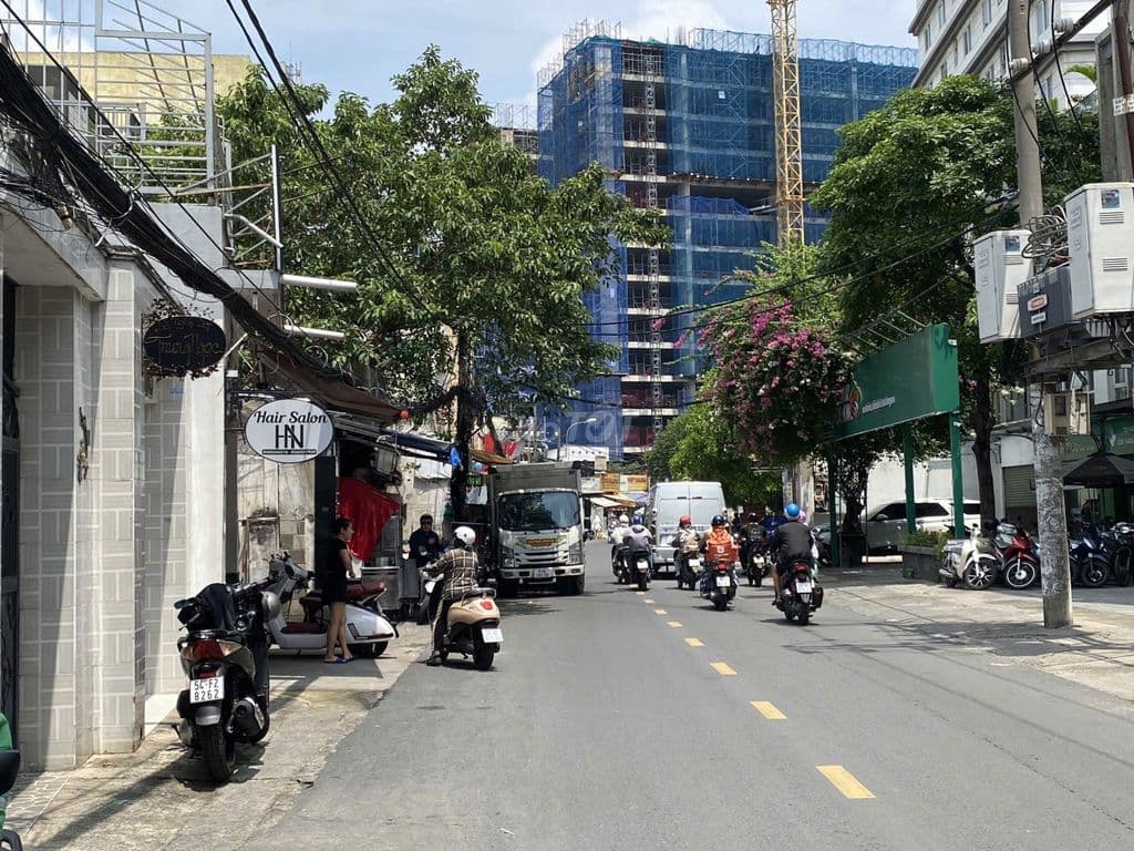 Mặt tiền Nguyên Hồng, Gò Vấp, 225m2, nở hậu, chỉ 35 tỷ TL