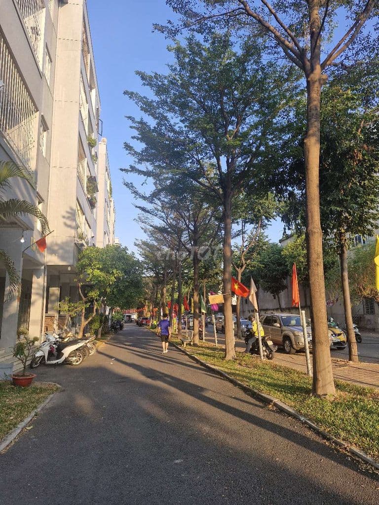 Bán chung cư quân đội tầng trệt 468 Phan Văn Trị, P7, dt 86m, giá 5,4T